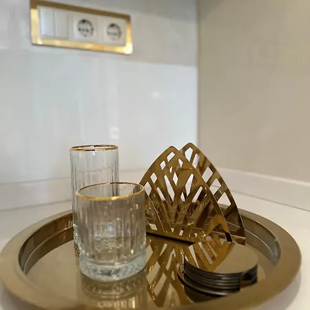 Yo Two - Lux With Parking Apartman