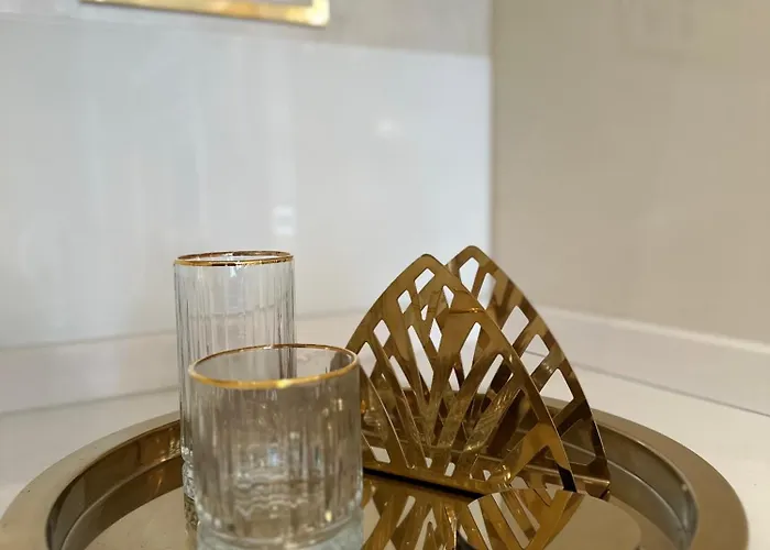 Yo Two - Lux With Parking شقة